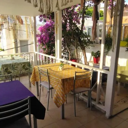 Uyku Butik Pansiyon Bodrum